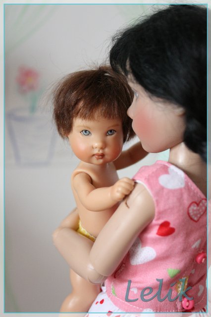 Кроватка для малышки, в масштабе 1:6 | Бэйбики Кроватка для малышки, в масштабе 1:6