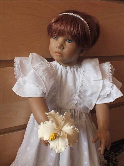 Белый гибискус... Новый образ для Янки от Annette Himstedt (фото 8)