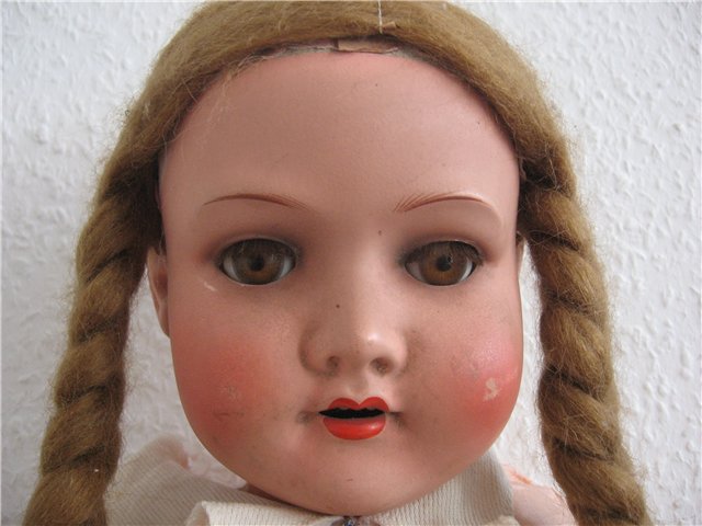 Антикварная кукла от Armand Marseille