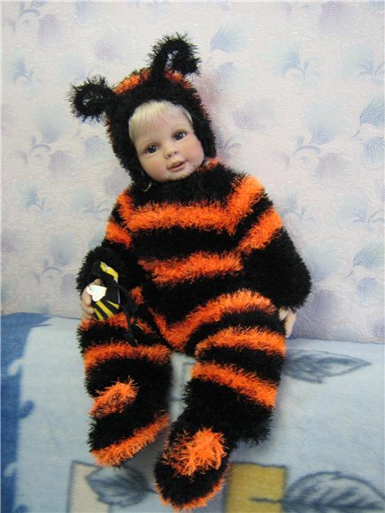 То ли пчёлка, то ли шмель, толь другой какой то зверь (фото 5)