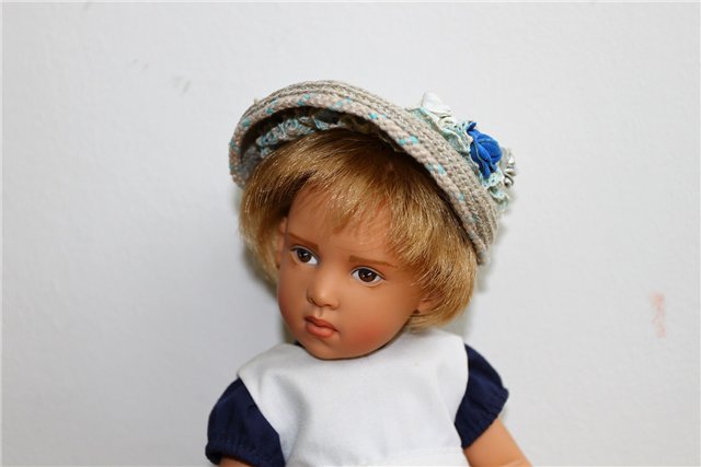 Шарлотта от Helen Kish - "Children Playing On The Beach"