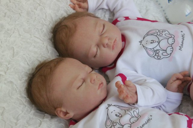 Одинаковые дочки... Куколки реборн Виктории Вишни (фото 10)