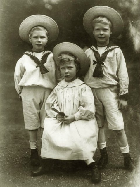 У матросов нет вопросов. В копилку идей для создания образов старинных кукол