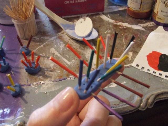 Мастер-класс "Создание принадлежностей для художника. Масштаб 1:12"