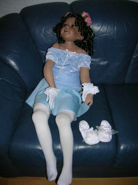 Голубая танцовщица или Магия балета. Фарфоровая коллекционная кукла от Донны Руберт