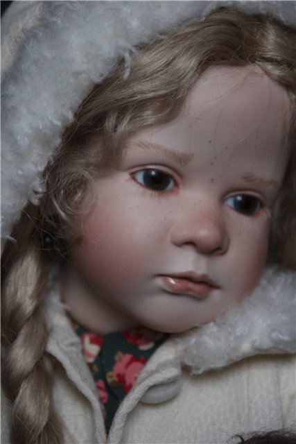 Фарфоровая кукла-снегурочка Офелия (Ophelia) от Ruth Treffeisen. Просто наступила зима (фото 8)