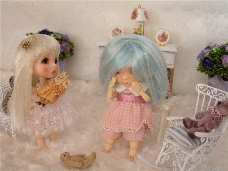 В кротовой норе: "Безумное Чаепитое" и игры Кротов