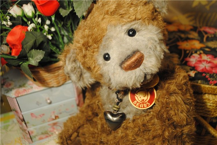 Славный Мишка Паркин от Charlie Bears находит новых друзей