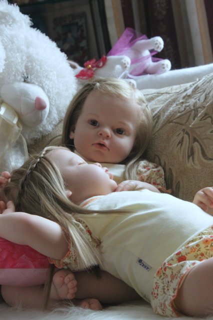 Сестенки Арианночки. Куколки реборн Виктории Вишни