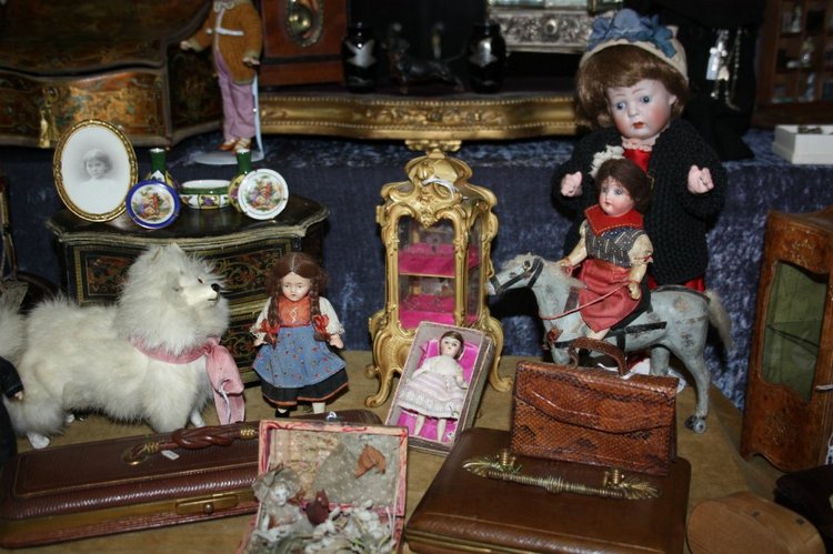 Выставка кукол, мишек тедди, кукольных домиков и миниатюры в Нидерландах 24-25 октября 2015 год. Часть третья - антикварки