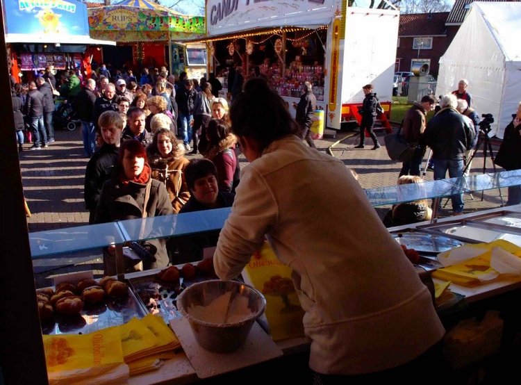 Новогодние рецепты: Голландские пончики - Oliebollen (фото 9)