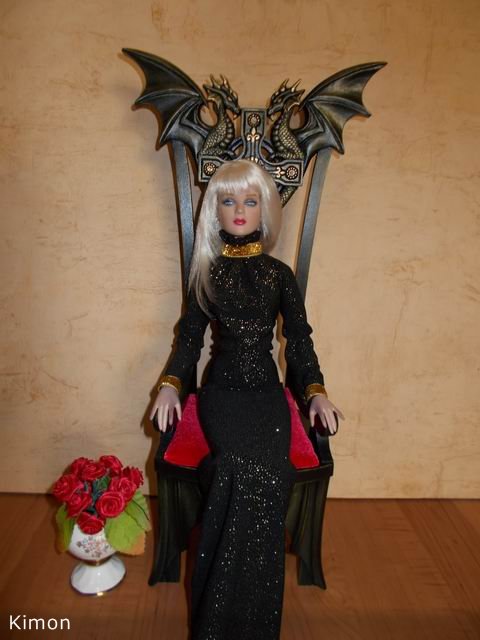 Эксклюзивный кресло-трон для кукол (фото 5)