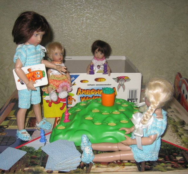 Игра в дождливый день — Куклы Helen Kish (Хелен Киш): Riley (Райли) (фото 3)