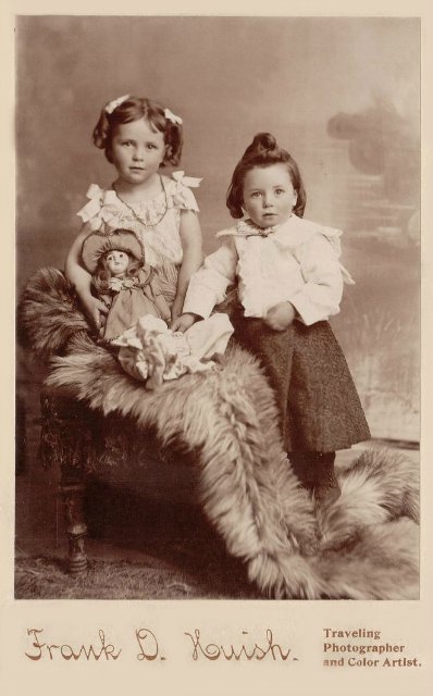 Я верю, что счастье сильнее смерти... Немного о куклах Генриха Хандверка