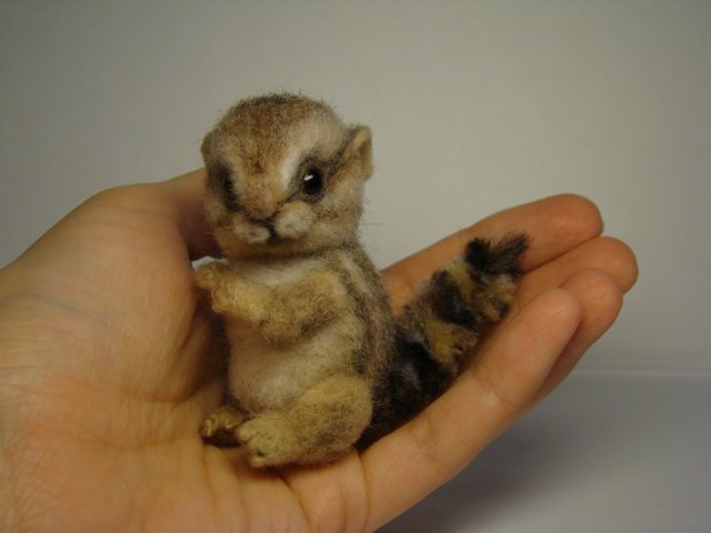 Бурундучок. Авторская игрушка валянием из шерсти Ольги Чернухо (фото 5)