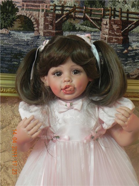 Коллекционная кукла от Fayzah Spanos