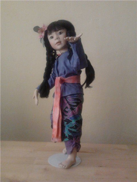 Море позитива, кукла из фарфора Kali от Joan Ibarolle для Ashton-Drake Galleries (фото 5)