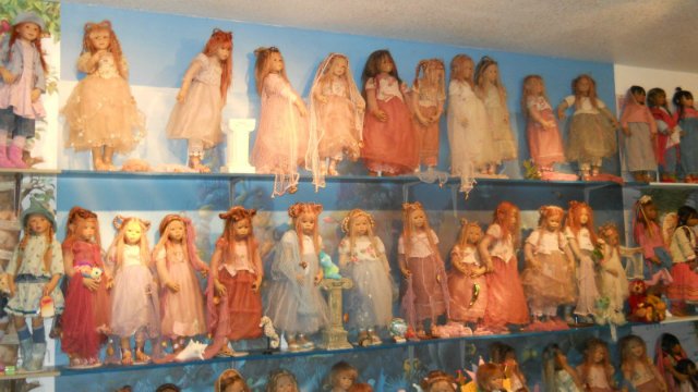 Уникальная коллекция кукол из Техассa - продолжение