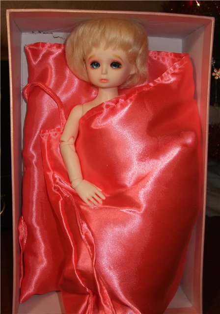Чудо из розовой коробки - моя первая БЖД кукла (фото 2)