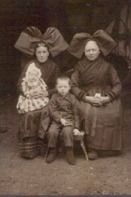 Куклы в народных костюмах