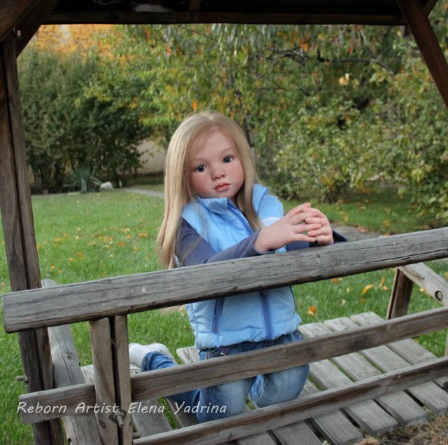 Весь день стоит как бы хрустальный, и лучезарны вечера... Куклы реборн Елены Ядриной