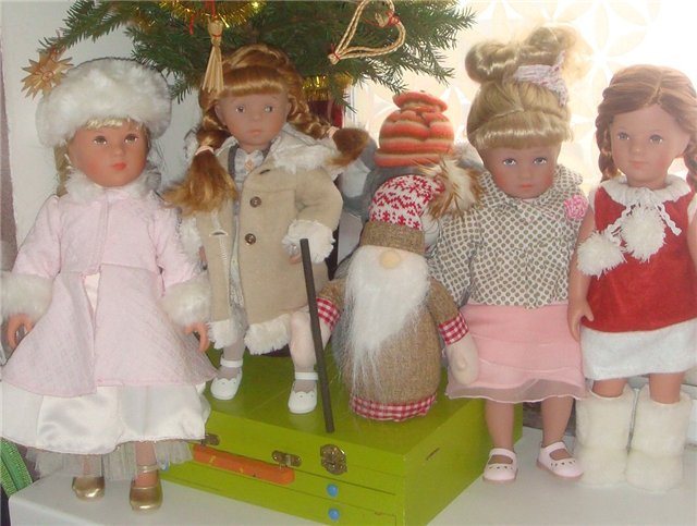 Наши куклы в ожидании Нового года