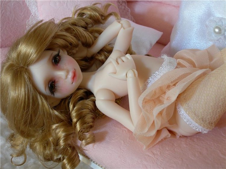 Прекрасной юности волшебные мгновения... Маленькая Антуанетта (Khöl от Dust of Dolls)