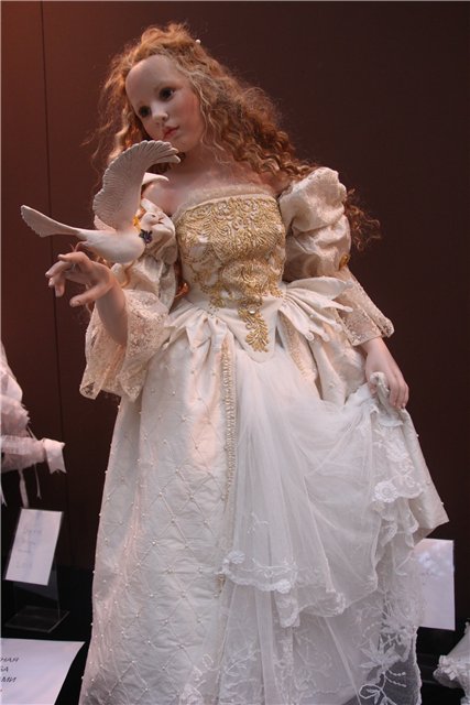 Hilderard Gunzel на выставке "Искусство куклы" в Гостином дворе