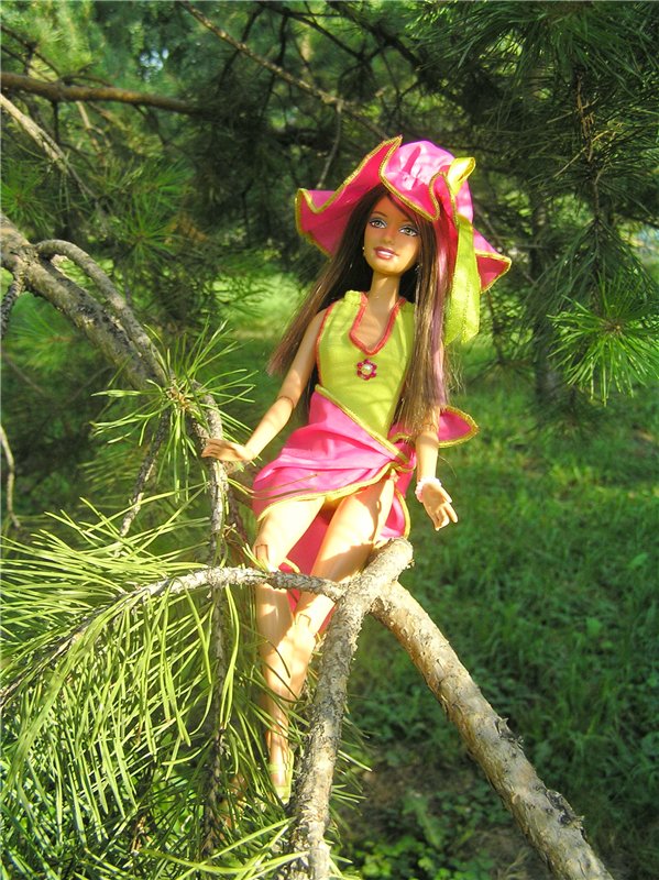 Летняя прогулка Анжелики ( Кукла Barbie Fashionistas от Mattel)