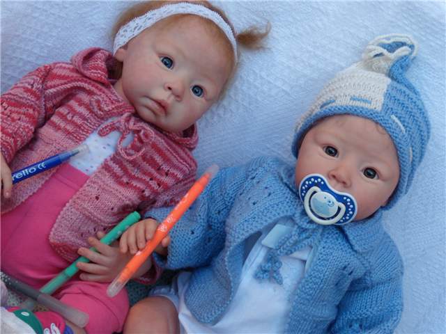 Мальчик и девочка. Куклы реборн, молд Robin скульптора Adrie Stoete (фото 5)