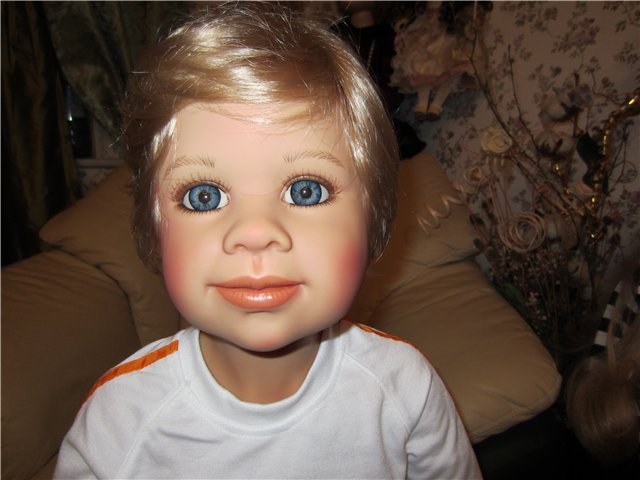 Встречаем Эштона от Моники Левиниг