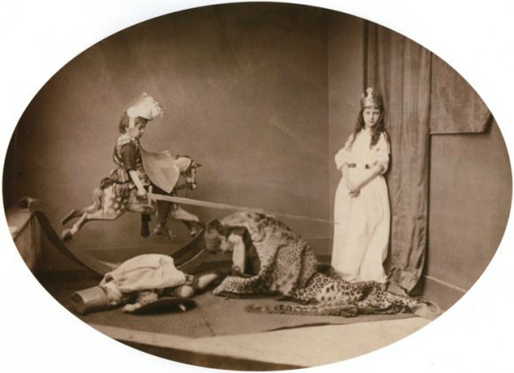 Кто Вы, мистер Кэррол или Каждый пишет, как он дышит. Фотоработы сказочника и математика | Бэйбики Кто Вы, мистер Кэррол или Каждый пишет, как он дышит. Фотоработы сказочника и математика