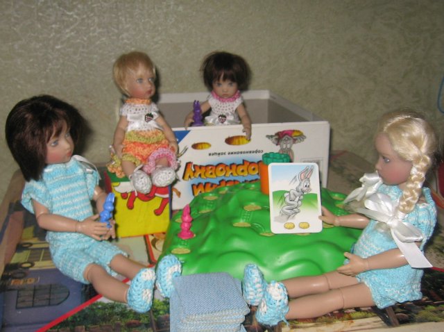 Игра в дождливый день — Куклы Helen Kish (Хелен Киш): Riley (Райли) (фото 2)