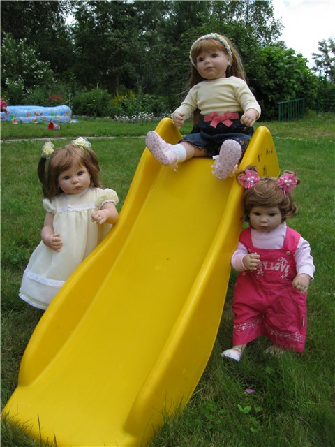 Мои лапушки на даче. Девчонки Мидлтошки на отдыхе