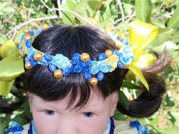 Солнечная цветочница Анюта. Эксперименты с переодеванием могут быть нескончаемы