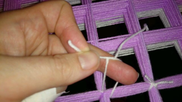 МК Плед из Помпонов — Как сделать аксессуары для кукол: сумки