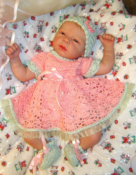 В ожидание весны.Кукольные наряды моих девочек