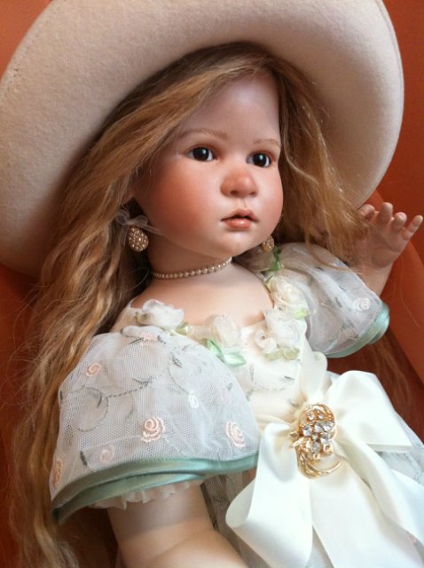 Я кукла, но во мне душа ... или ангельская девочка и ее марионетка от автора Рут Треффайзен (Ruth Treffeisen)