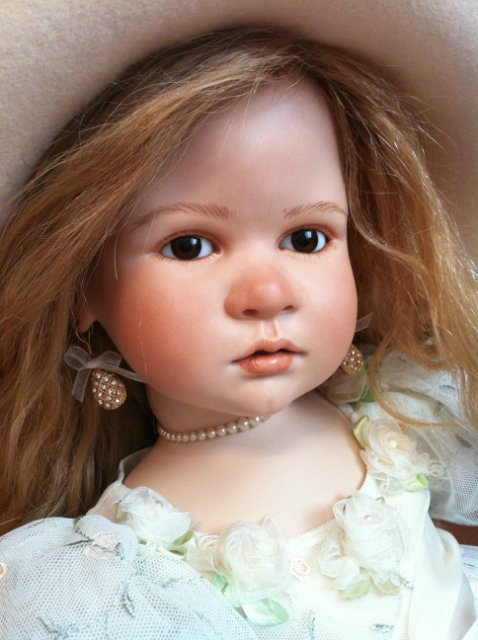 Я кукла, но во мне душа ... или ангельская девочка и ее марионетка от автора Рут Треффайзен (Ruth Treffeisen)