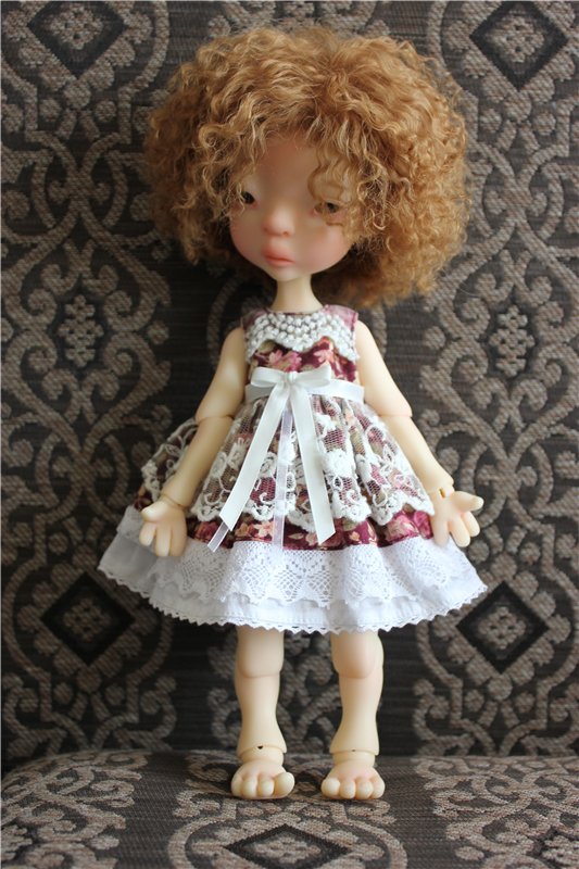 Nefer Kane Alice - Алиска примеряет наряды (фото 3)