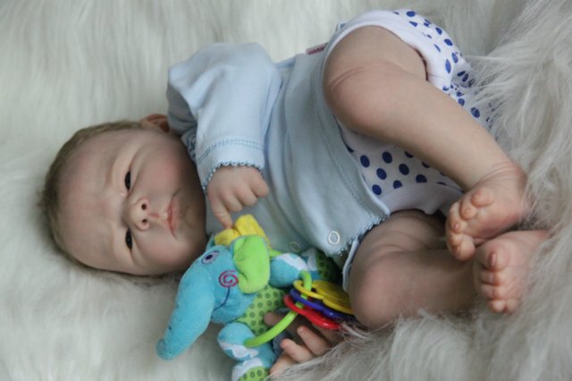 Ноэльчик... очень серьезный малыш... Куколка реборн Вишни Виктории