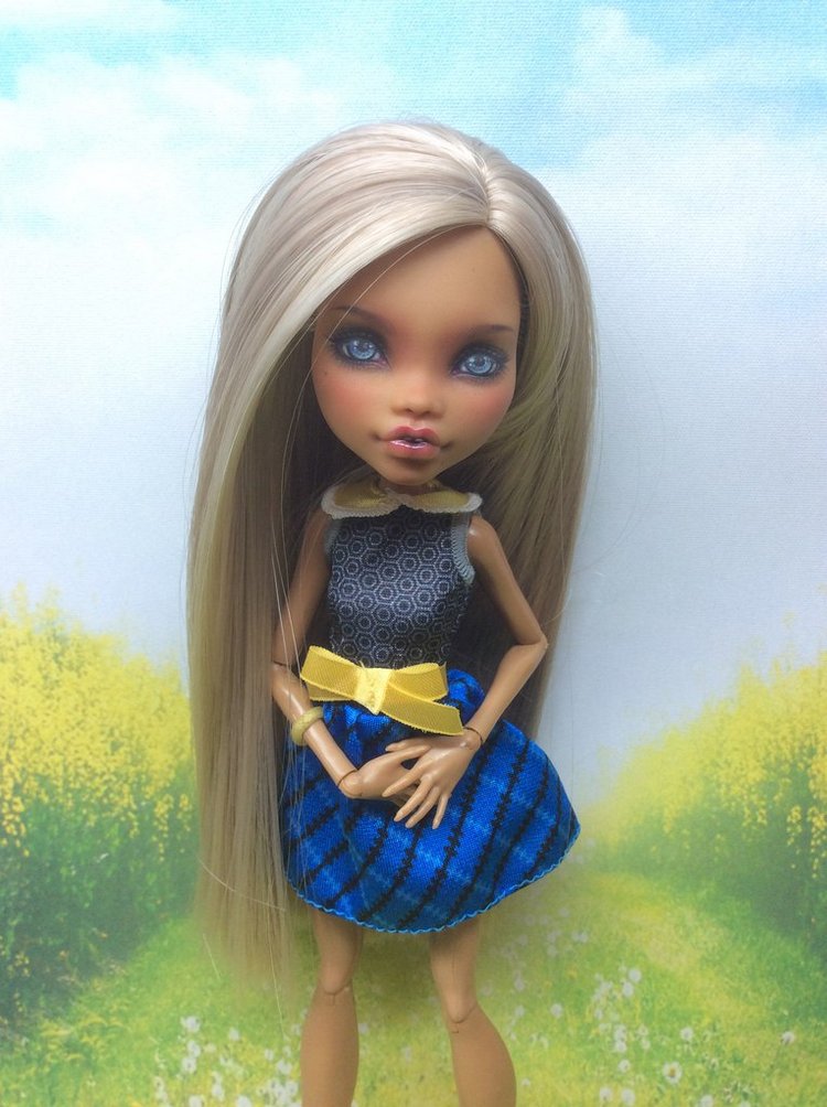 Я рисую, куклам лица я рисую