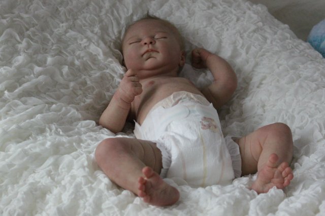 Спящий малышок Жульенчик. Куколка реборн Вишни Виктории