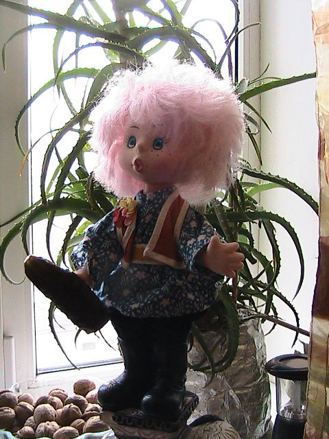 Куклы. Просто куклы и Мишка всех поздравляют с 2014 новым ГОДОМ