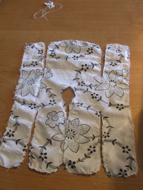 Простая одежда для куклы - КИМОНО. Мастер-класс (фото 6)