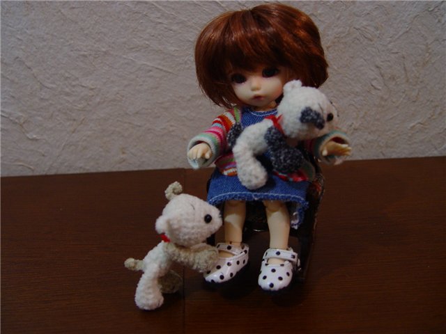 Полиночка хвастается своими обновками и самыми настоящими питомцами (фото 2)