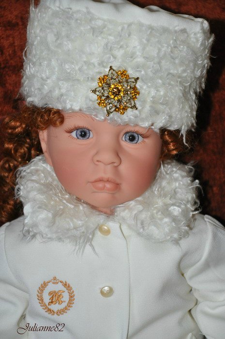 Middleton Doll: "Winter Splendor" из серии L'Innocence автор Ева Хеланд и кудряшка "С Днем Рождения, Тедди!"