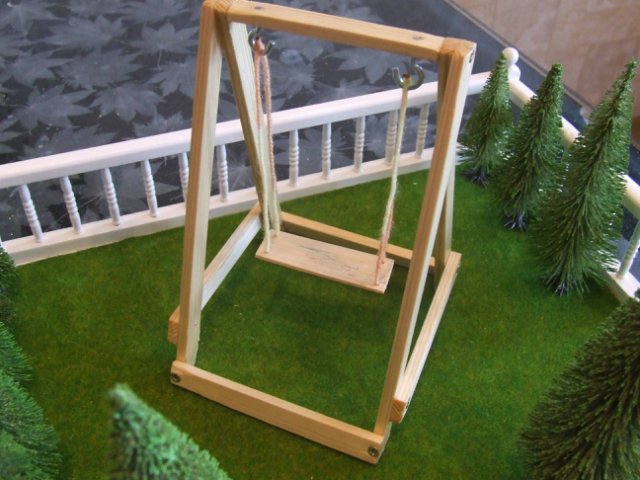 Качели для малышей БЖД — Мебель для кукол и домиков: фото (фото 2)