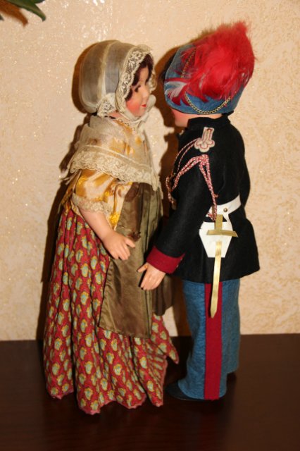 Жемчужины моей коллекции антикварная французская пара Petitcollin и кубинка 1970-х ивановской фабрики игрушек (фото 4)