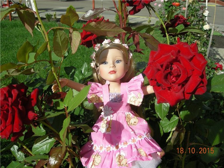 Первые прогулки Алисы — Фэшн (фото 6)